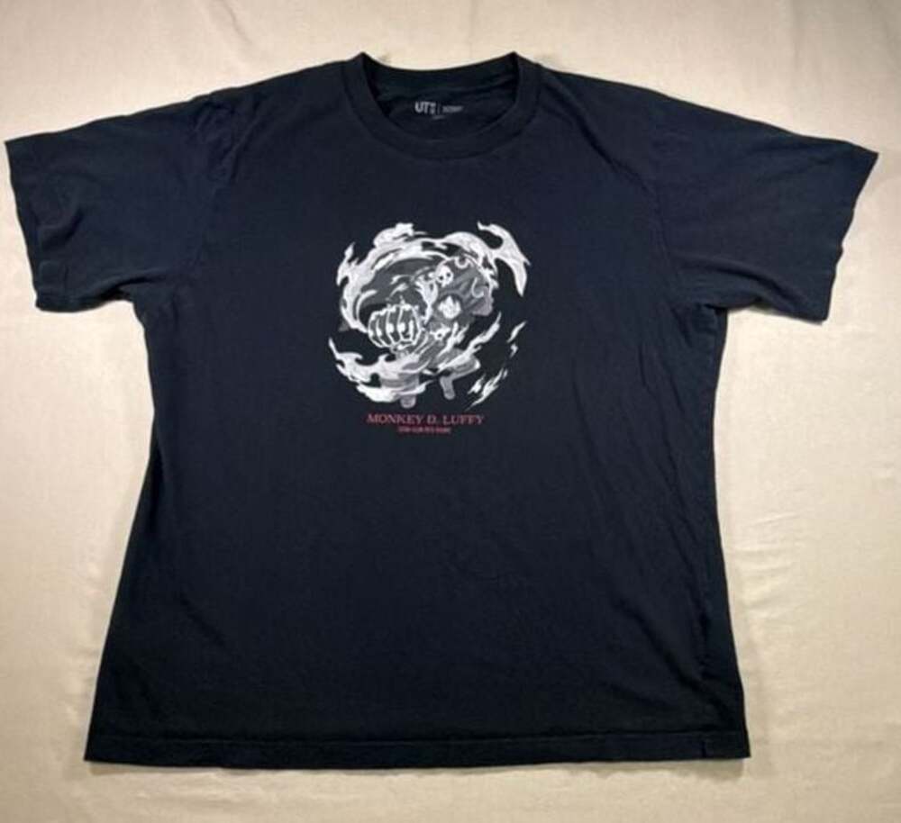 Uniqlo UT One Piece Monkey D. Luffy Graphic Anime T-Shirt Black Size L